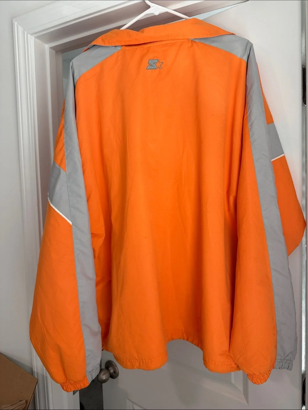 STARTER Orange Jacket Tennessee **Go Vols